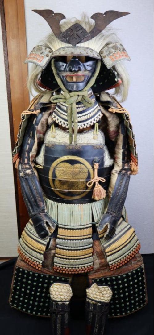 日本の武士の鎧 戦国武将武田信玄 等身大　甲冑展示台付き　みーこ