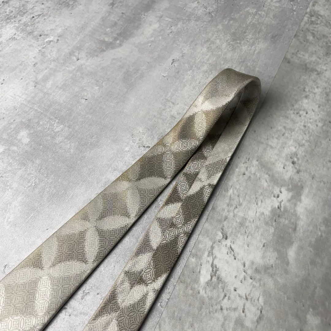 美品 LOUIS VUITTON モノグラムフラワー 花柄 ネクタイ シルバー