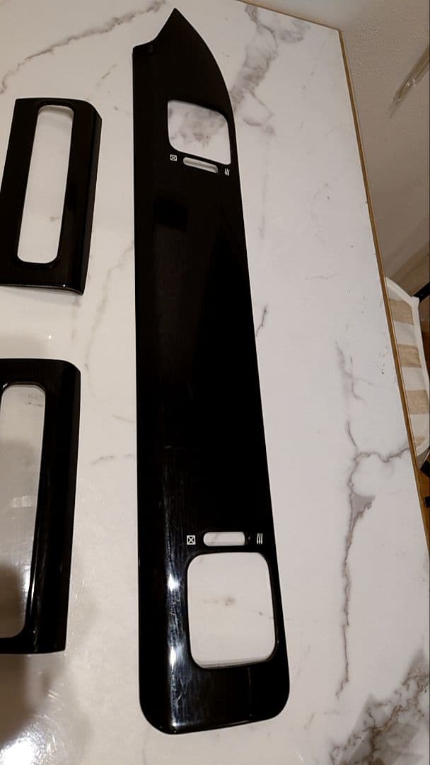 07スーパーグレート黒木目調パネル