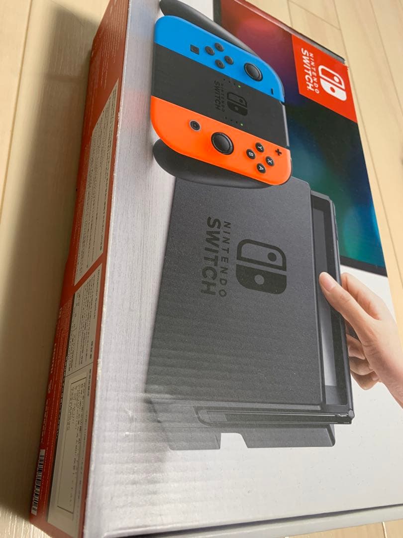 Nintendo Switch 本体 赤/青 Joy-Con