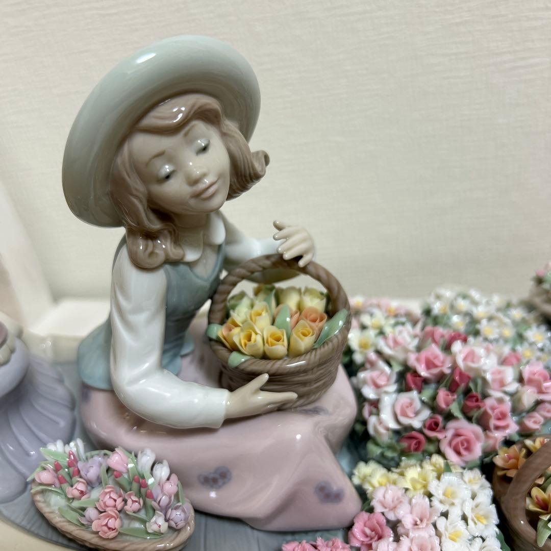 リヤドロLLADRO「バルコ・デ・フローレス」新品！台座付き！