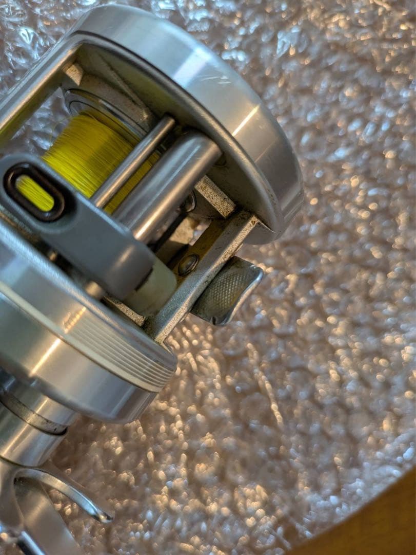 【良品】名機 シマノ 92カルカッタ200 丸型ベイト クラシック