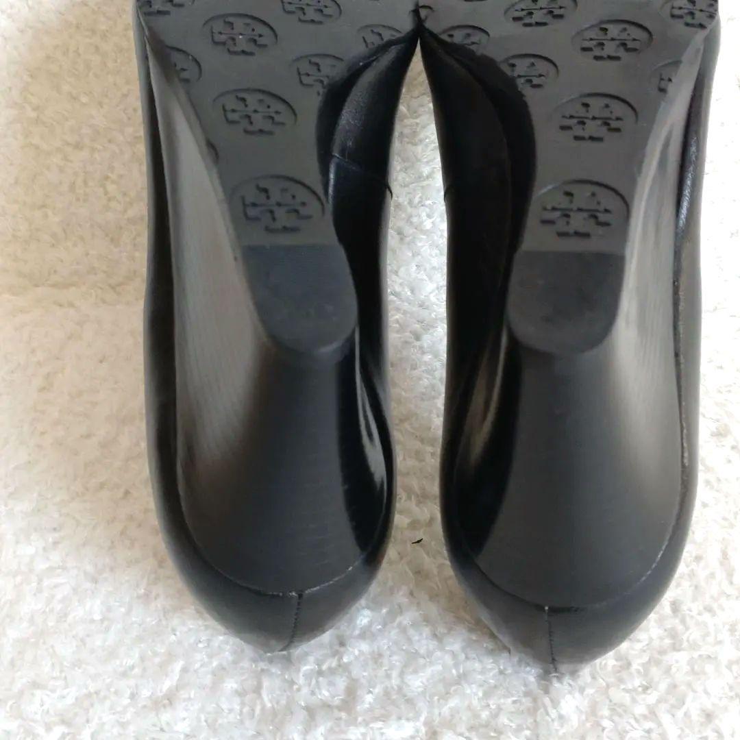 トリーバーチ　サリーウェッジ　ブラックパンプス　ゴールドロゴ　カーフスキン　8M