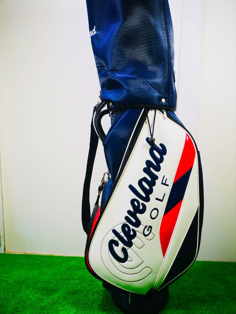 て*ち様 Cleveland Golf ゴルフバッグ・キャディバッグ　クリーブラ
