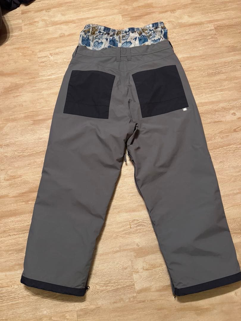 プレイデザイン　スノーボードウェアセット (ジャケット&パンツ)