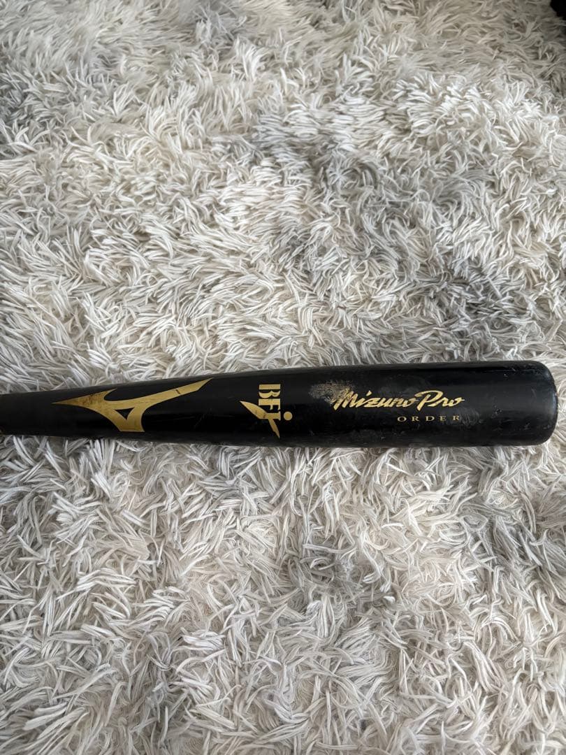 Mizuno Pro 木製バット (くり抜きあり)