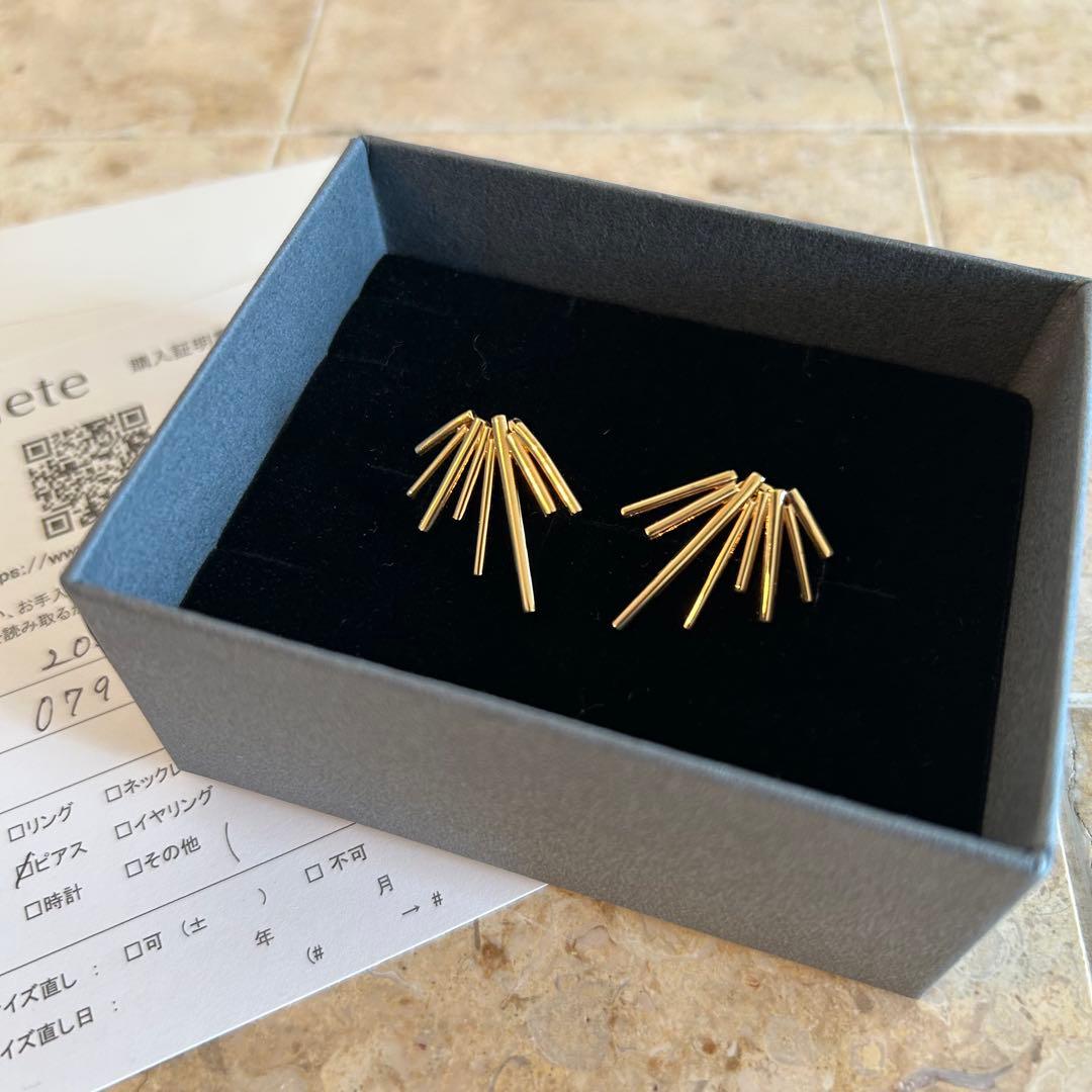 【ほぼ新品】希少♡Jouete ライン ピアス ゴールド　保証書付き