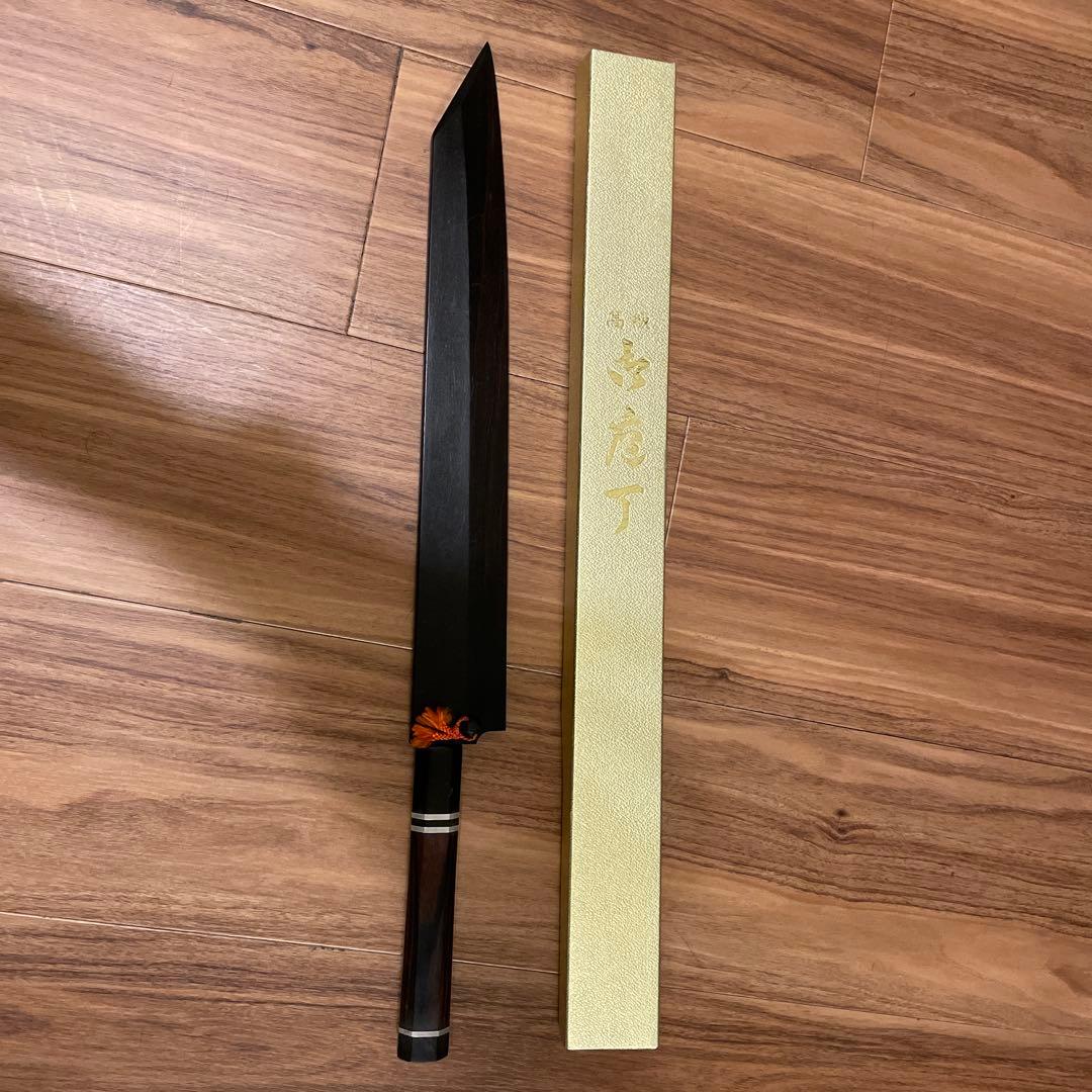 勘所本焼柳包丁　黒檀鞘外箱付き　尺一　330 m m