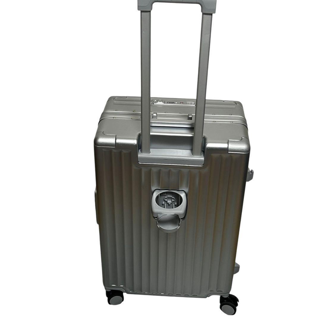 リベティ　多機能スーツケース　Mサイズ　65L シルバー