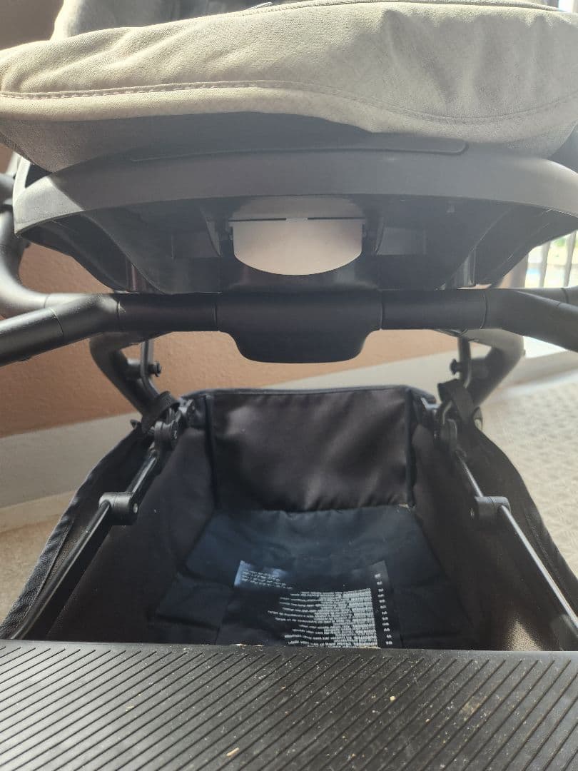 本日限定値下げ　美品　cybex イージーTwist パンパー付き