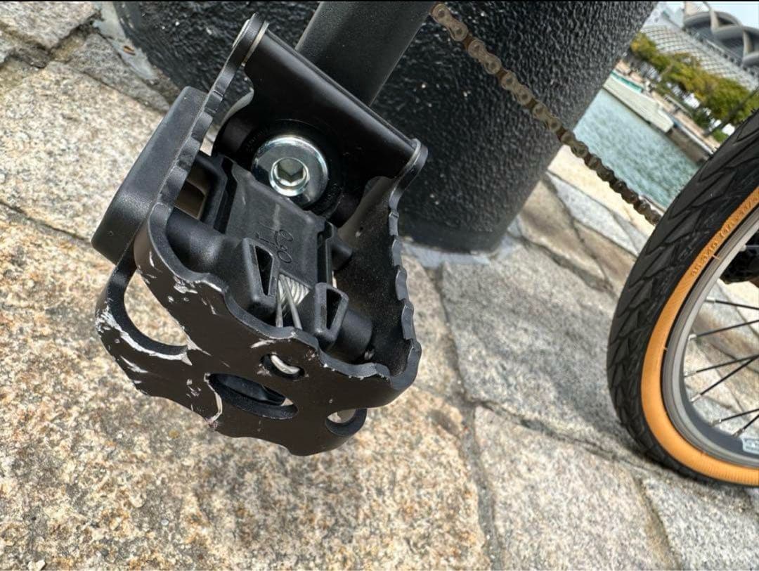 ブロンプトン　ブラックラッカー