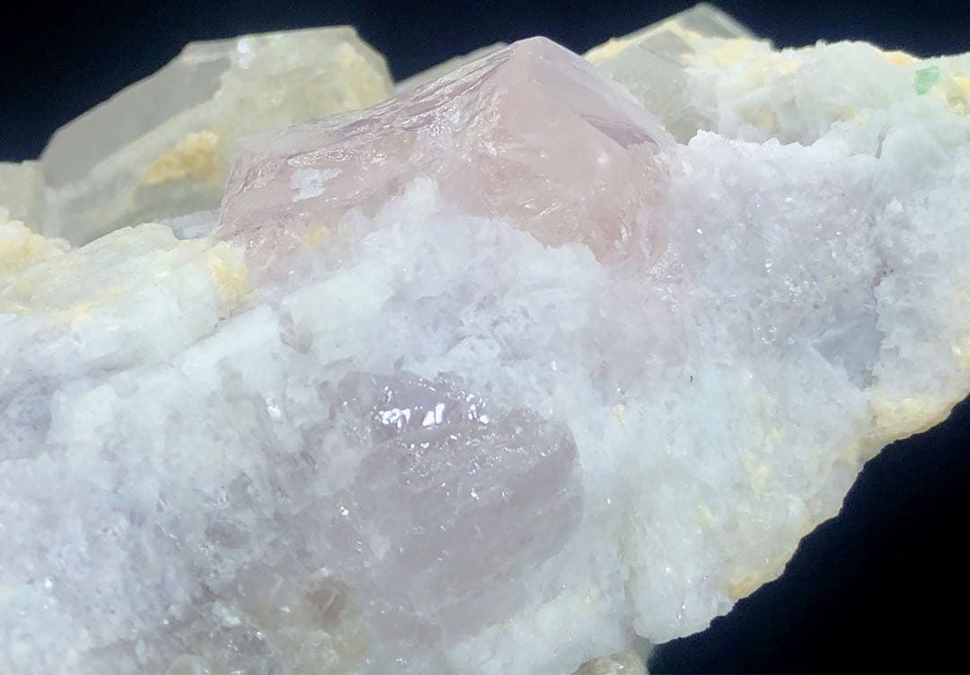 天然ピンクモルガナイト、クォーツクリスタル、グリーントルマリン