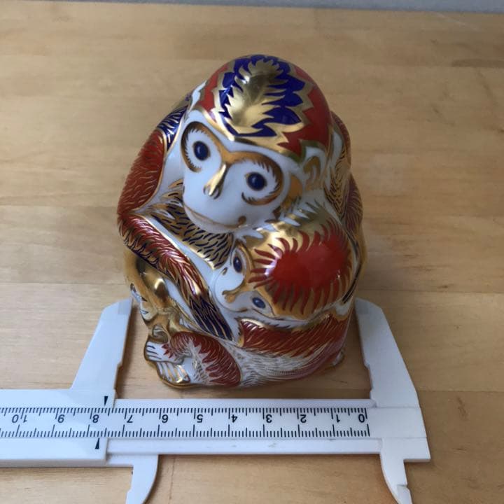 レア　ロイヤルクラウンダービー　モンキー　アンドベイビー　フィギュリン　さる　猿