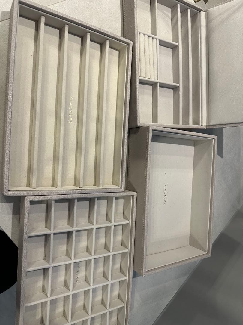 STACKERS アクセサリーケース　グレージュ