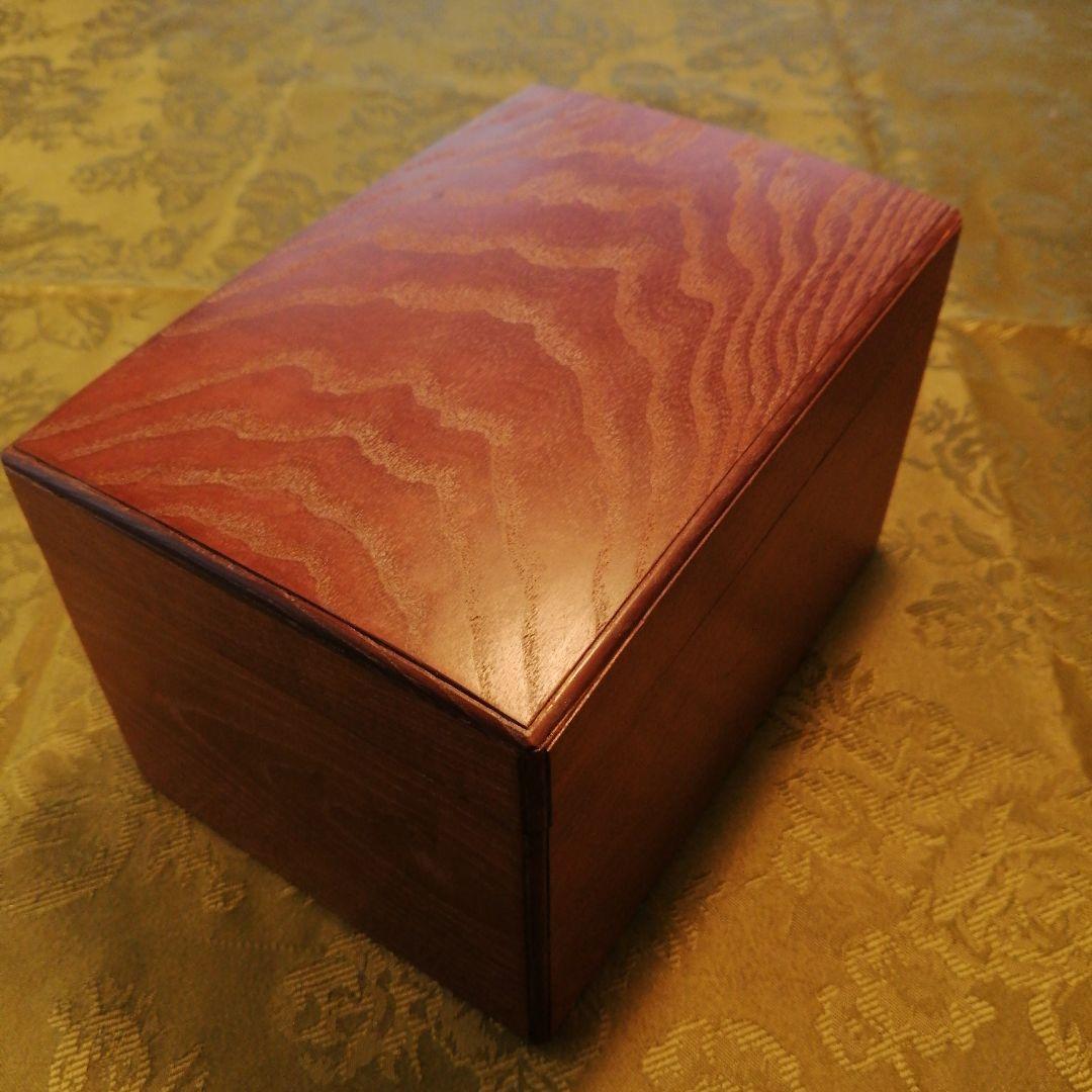 木製茶箱と金彩茶碗セット