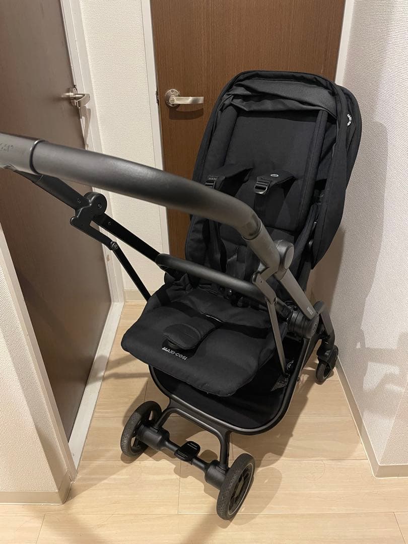 Maxi-Cosi マキシコシ　Leona レオナベビーカー