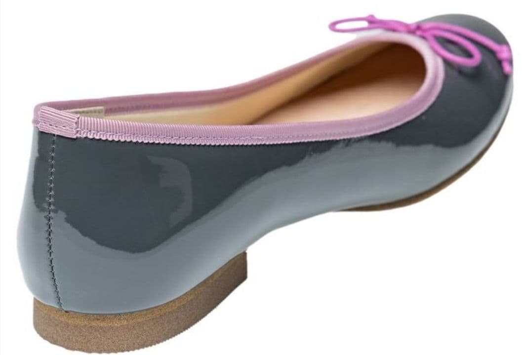 【未使用に近い】ファルファーレ　エナメル　バイカラー