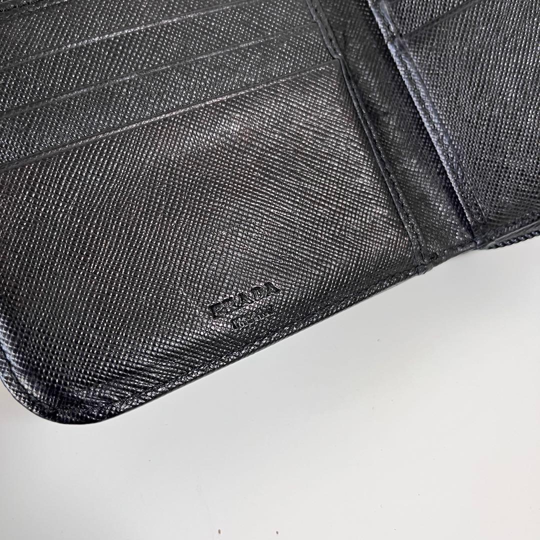 PRADA プラダ サフィアーノ レザー トライアングルロゴ ブラック 財布