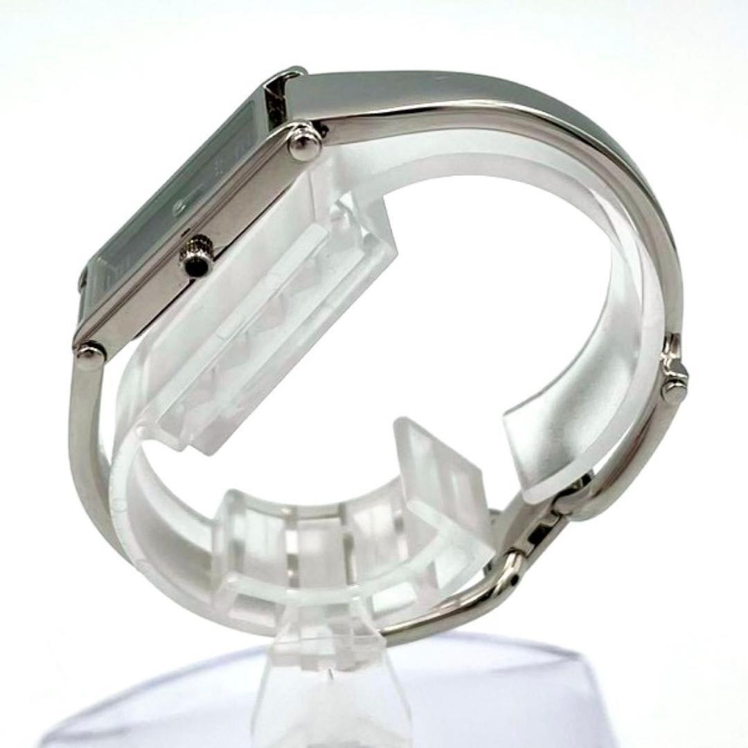 532 新品電池 グッチ 1500L 腕時計 スクエア バングルウォッチ 稼働品