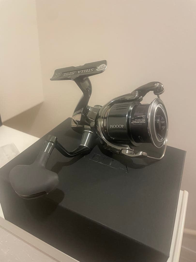 最終値下げ！SHIMANO 22ステラ　スピニングリール　4000M