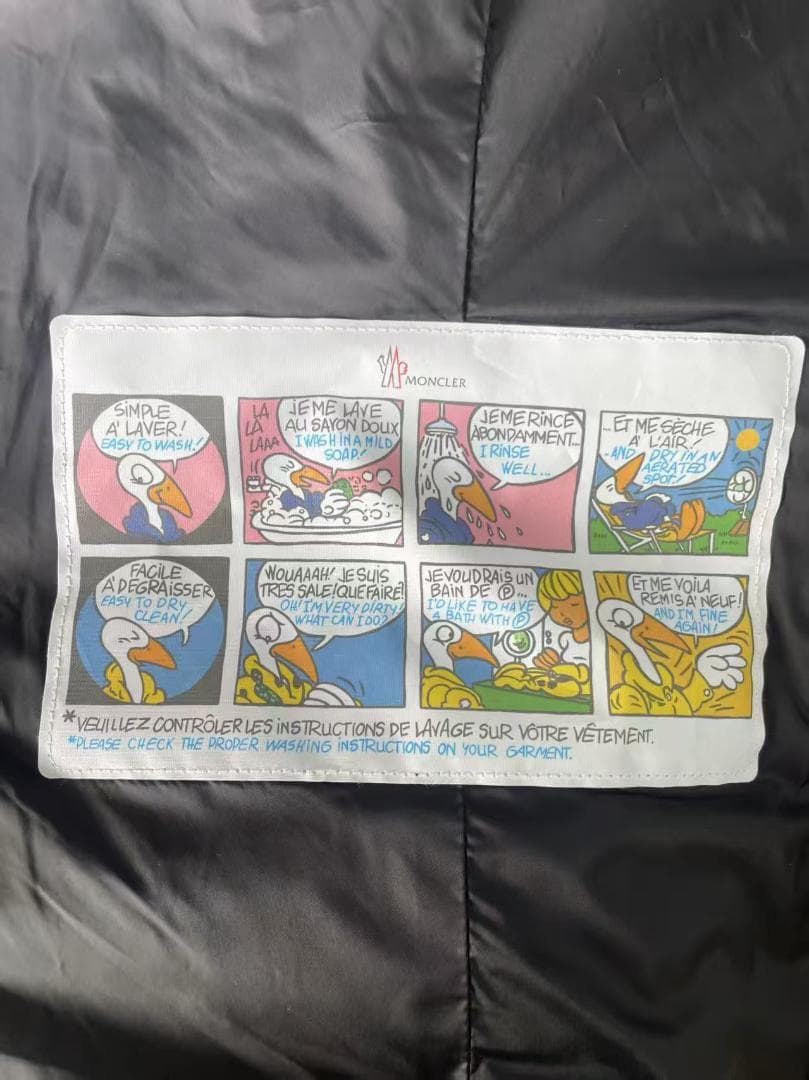 ブラックダウンジャケット フード付き~~~