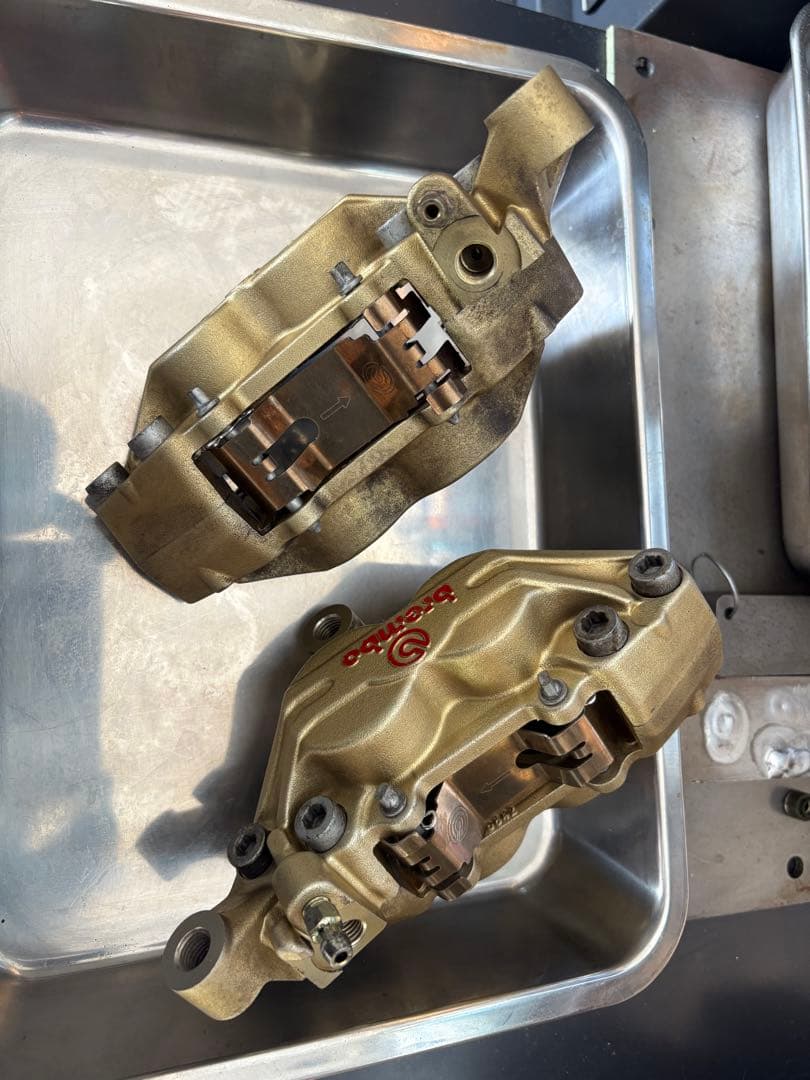 Brembo ブレーキキャリパー 48mm ゴールド