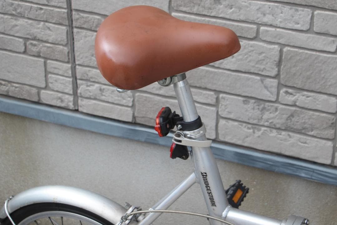 送料込み♪人気のブリヂストン♪トランシット♪LIGHT♪軽量アルミ♪内蔵3段