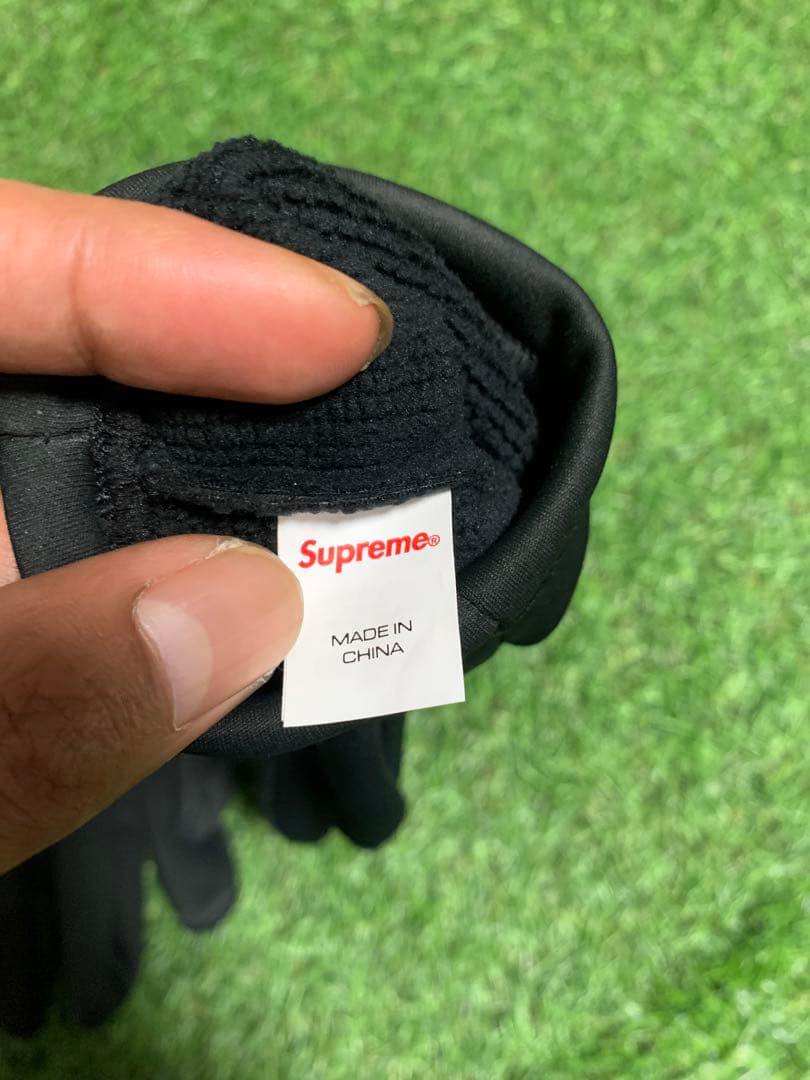 Supreme ウィンドストッパー手袋 ブラック