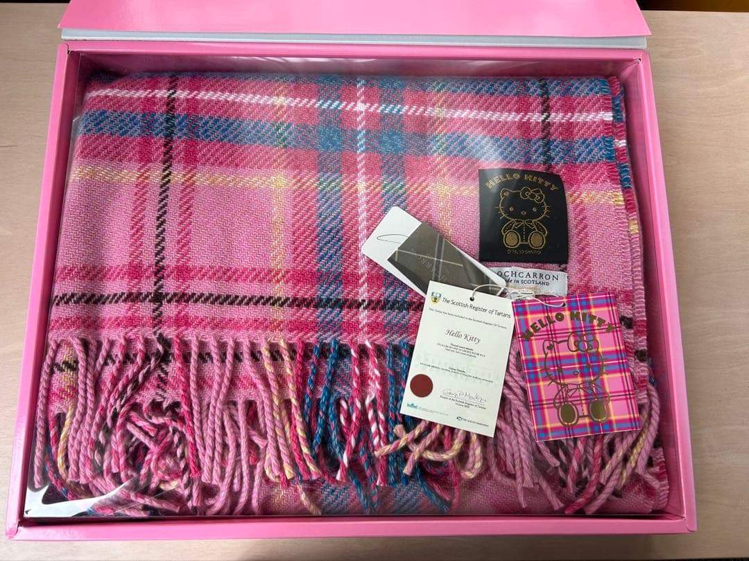 Hello Kitty タータンチェック ブランケット