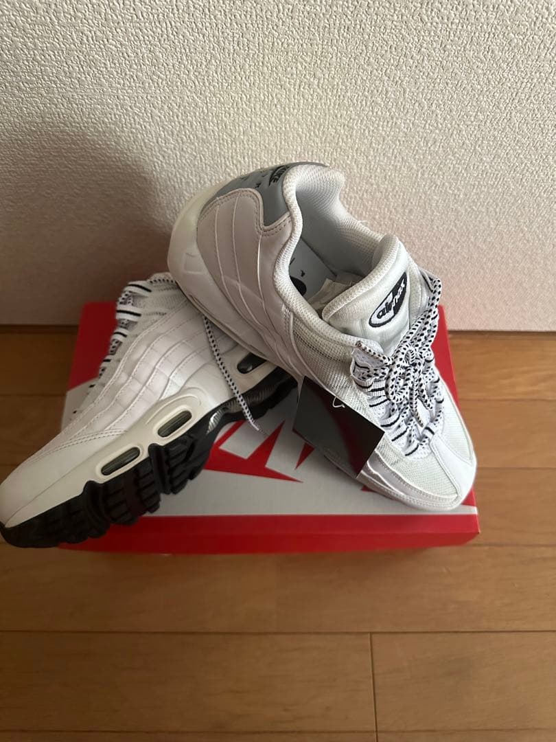 Nike Air Max 95 ホワイトスニーカー