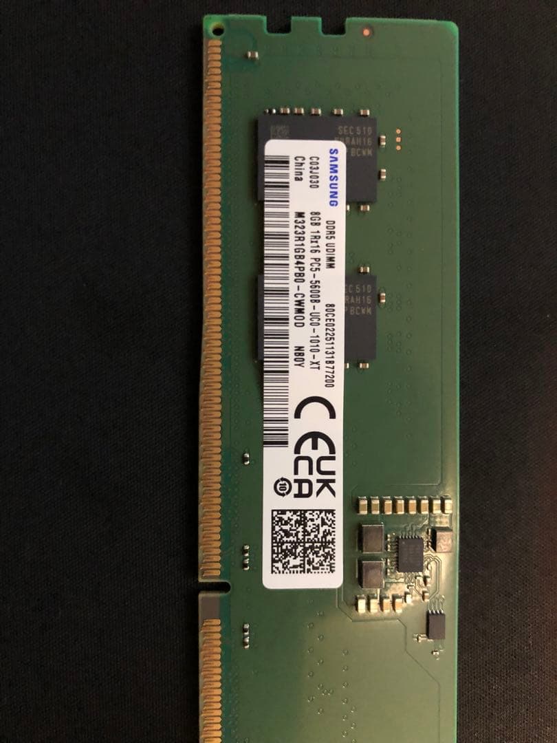 DDR5. 8gbメモリ　　2枚