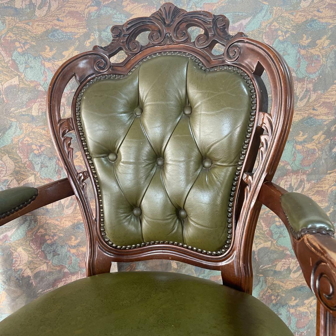 ⭕️ねこ帽子⭕️ ヨーロッパアンティークチェア