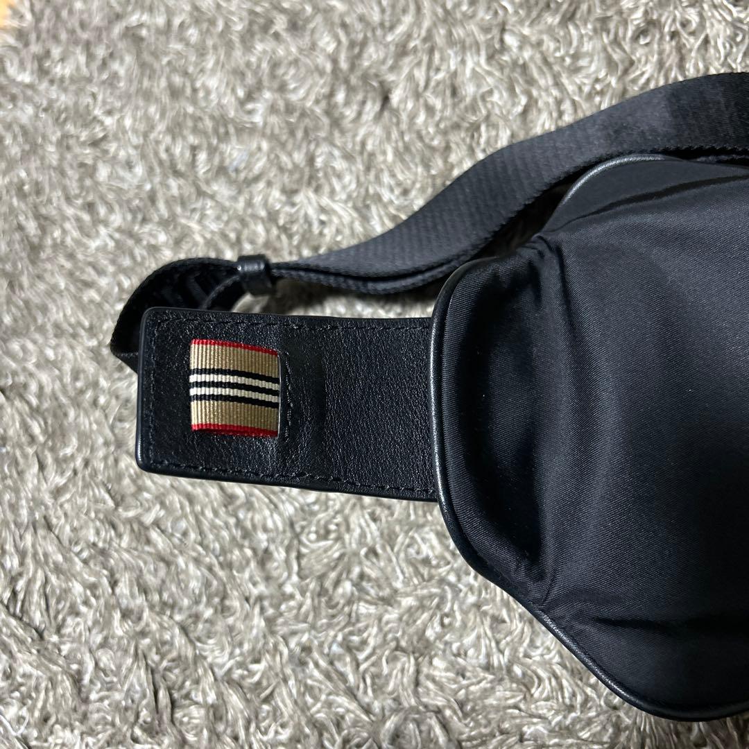 BURBERRY ボディバッグ・ウエストポーチ ブラック