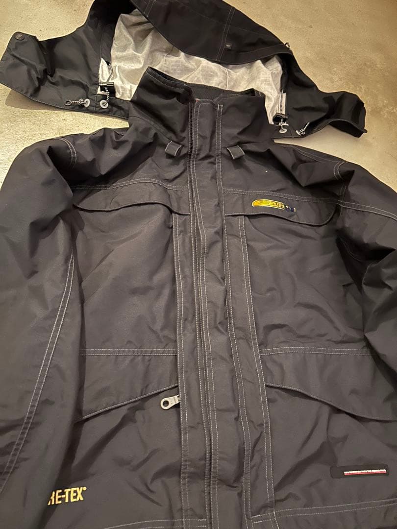 ダイワ　PROVISOR ゴアテックス　フィッシングスーツ上下