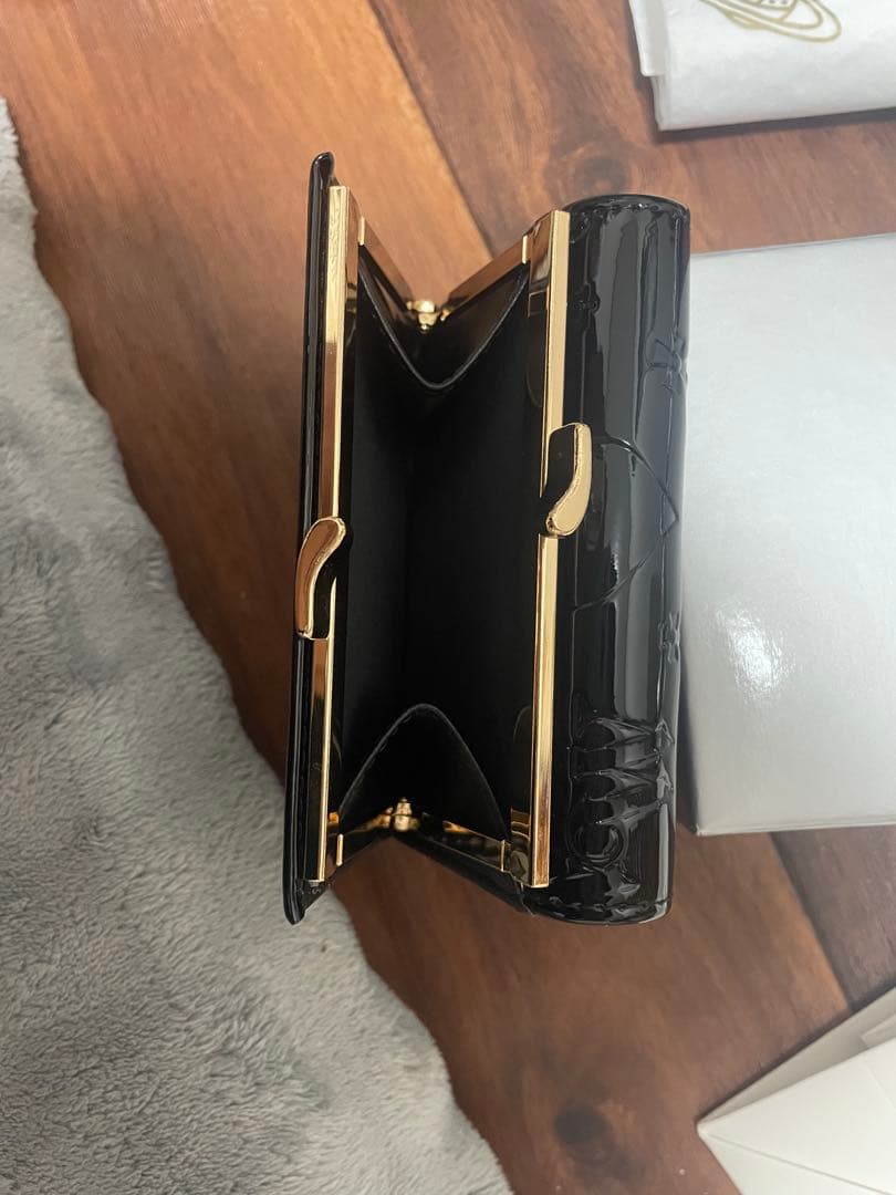 【大人気✨️紙袋付】新品 Vivienne Westwood エナメル 黒