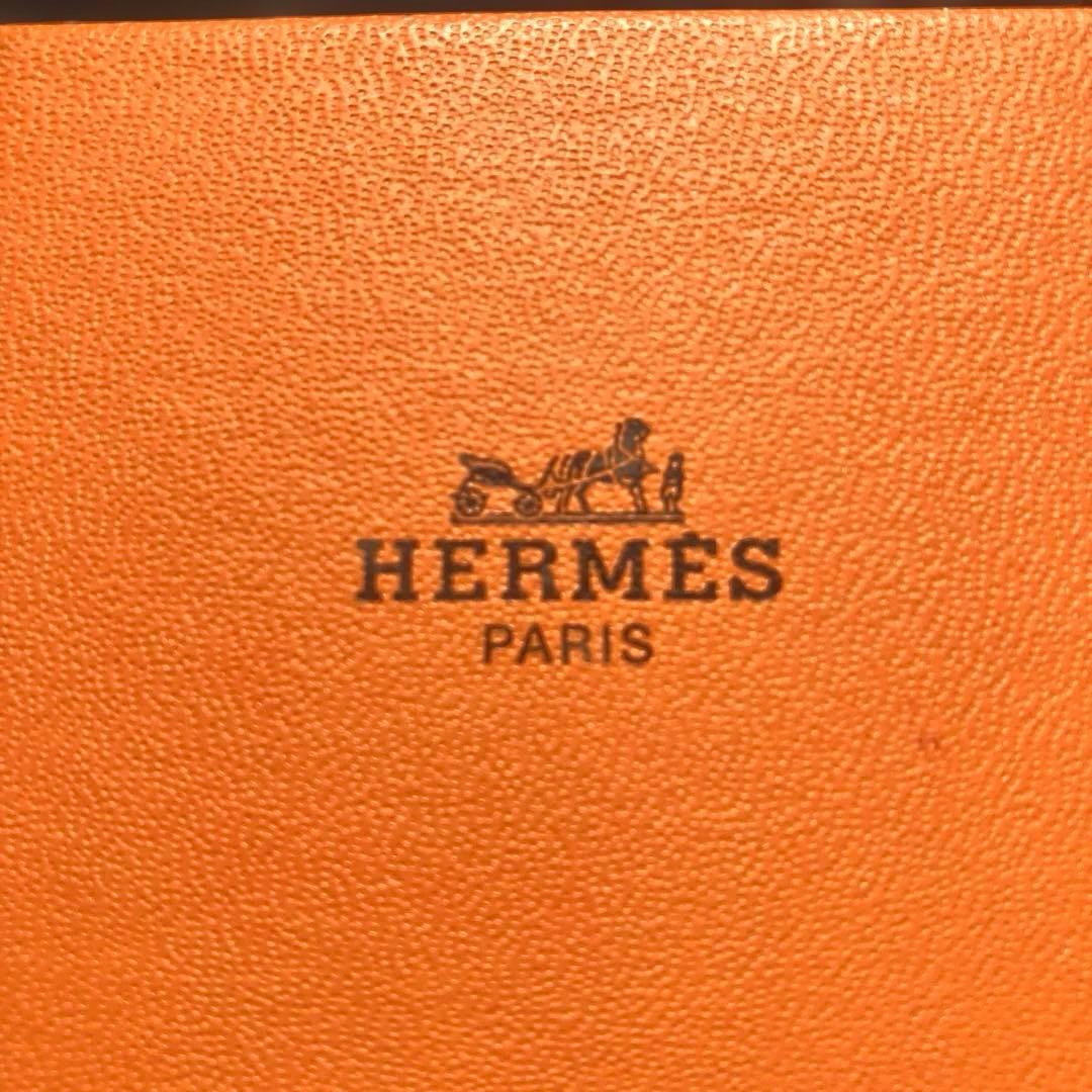 HERMES エルメス　アタメ　スカーフリング　ゴールド　共箱入り