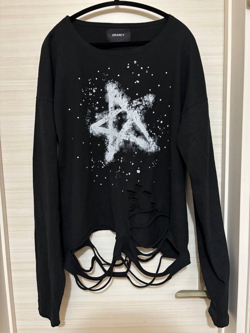 GRANCY / ラインストーンデザイン グラフィックダメージロンT