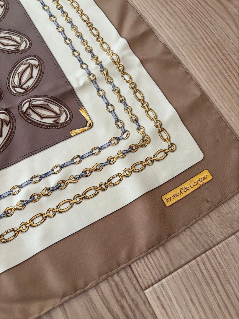 カルティエ Cartier 超大判 スカーフ ロゴ入り