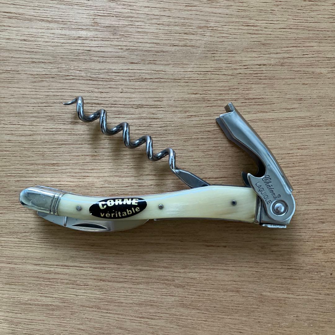 シャトーLaguiole コルヌ ソムリエナイフレザーケース付き　未使用