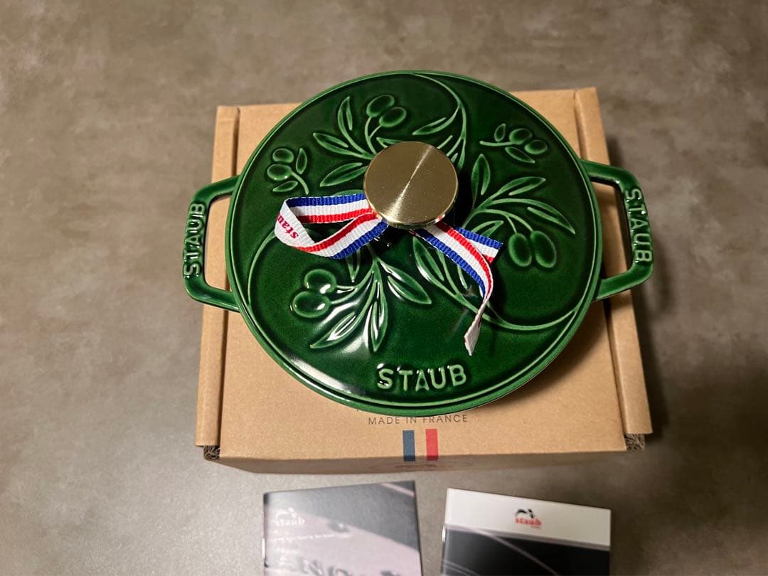 新品 ストウブ　数量限定　ストウブ　ワナベ　16cm オリーブ バジルグリーン