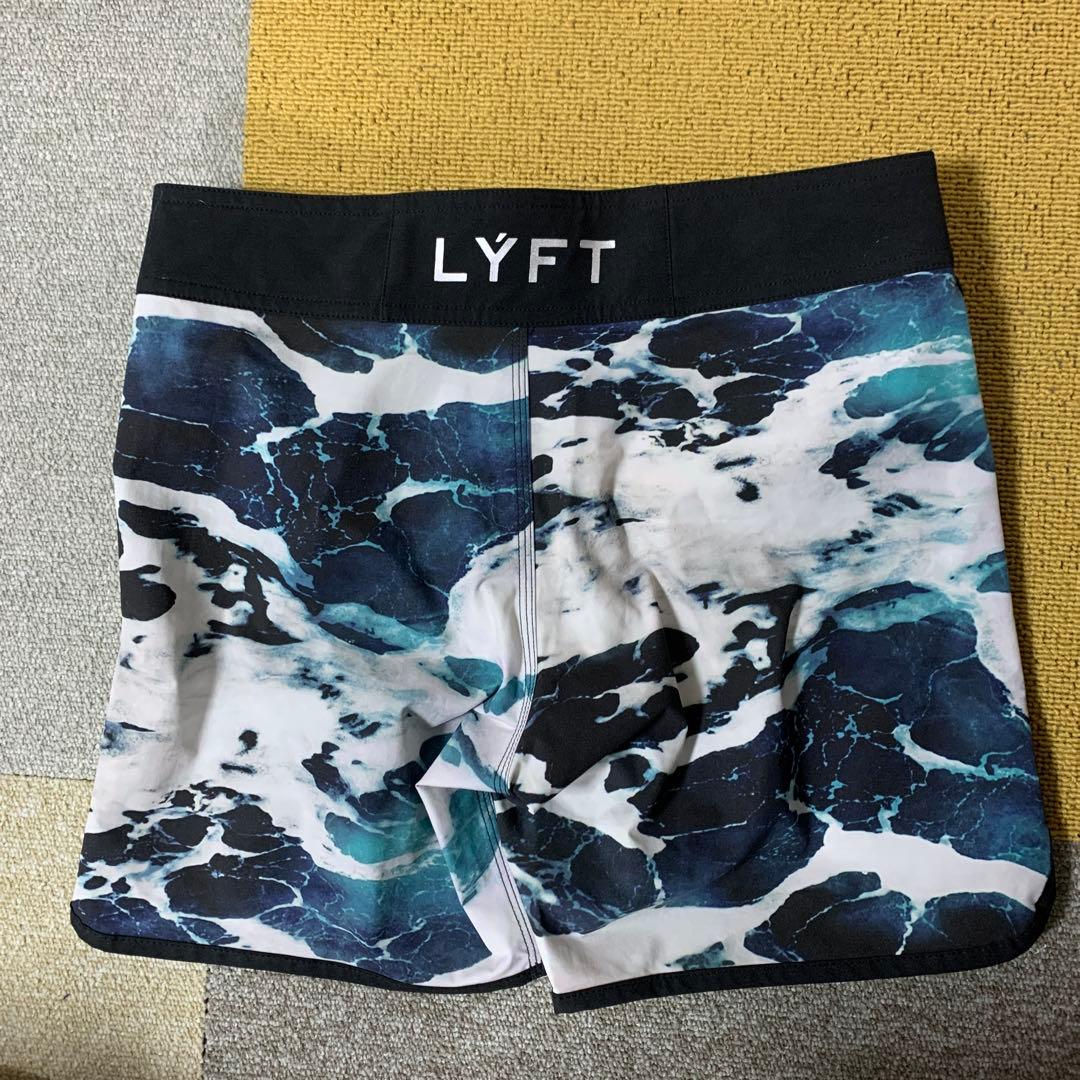 LÝFT グラフィック ステージショーツ XS