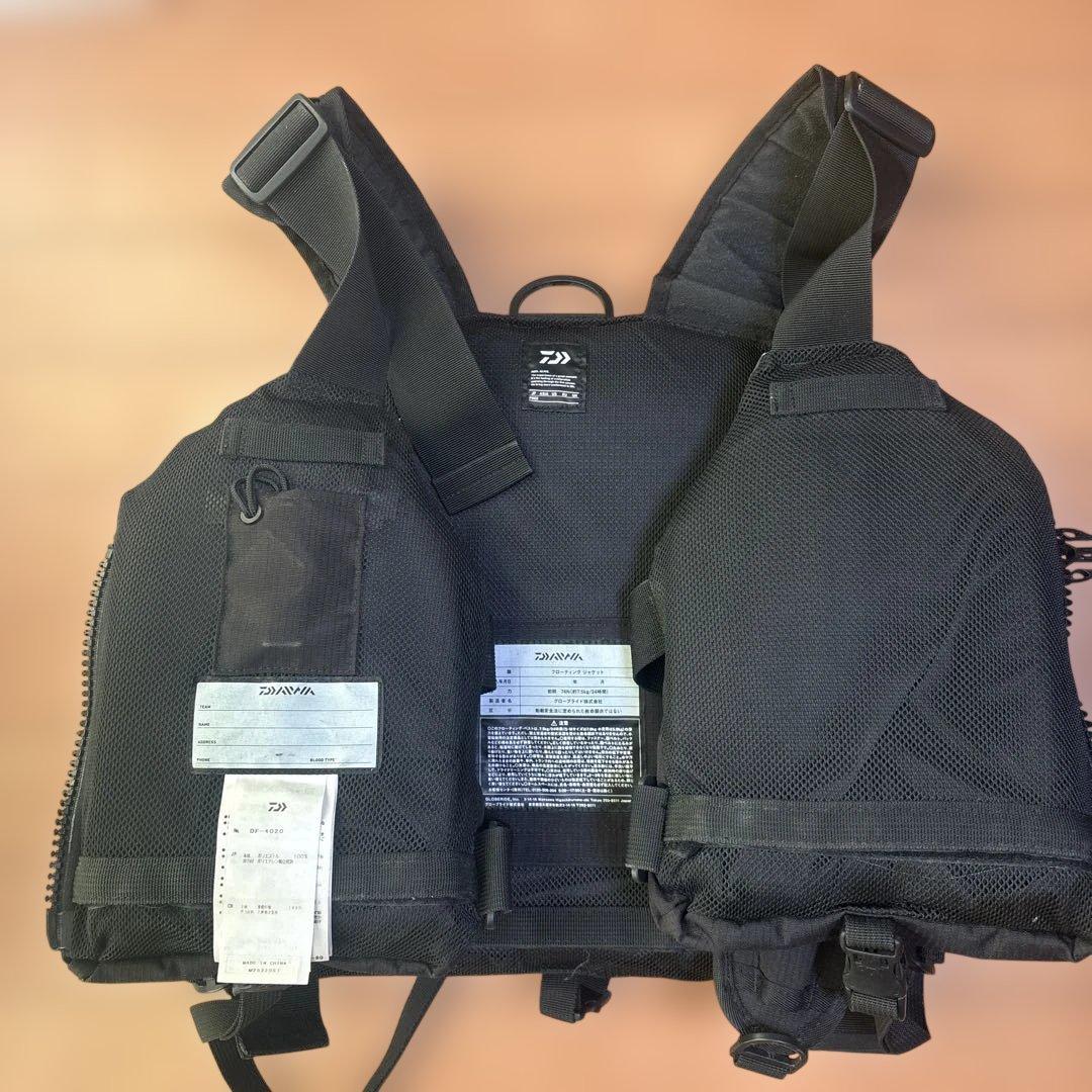 ダイワ タクティカル ゲームベスト DF-4020おまけ付き（DA−4020）
