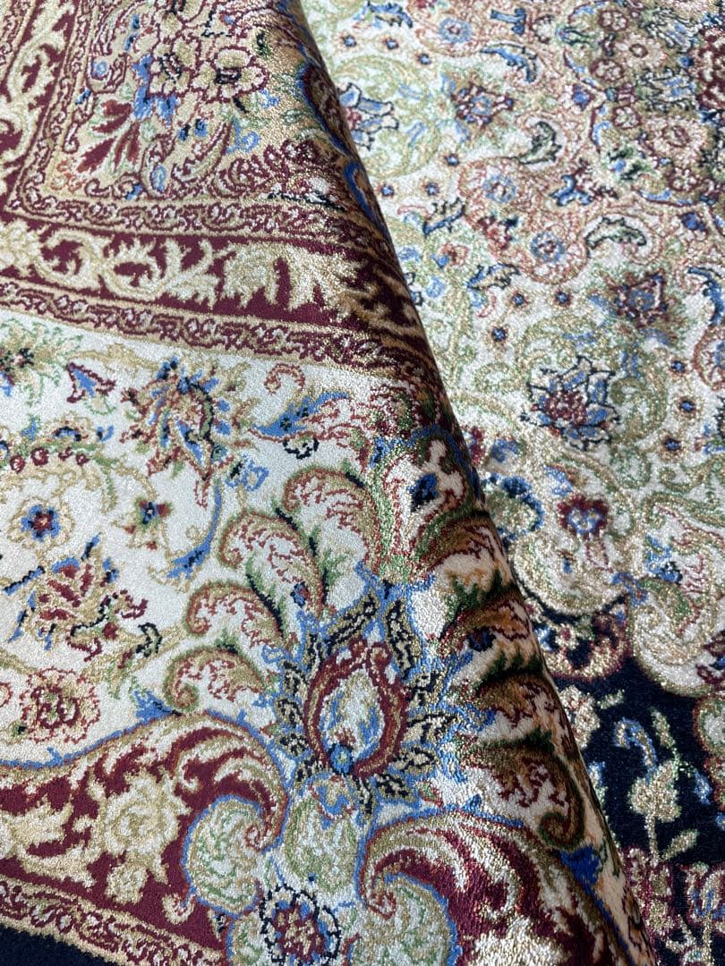 最高級　トルコ絨毯　約200万ノット　140㎝×200㎝