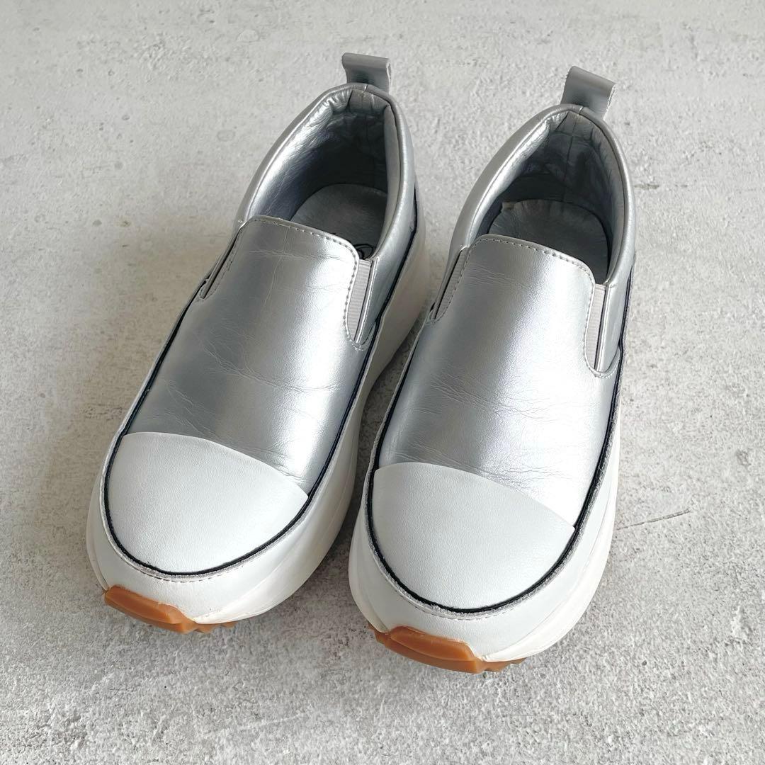 ビアズリー レザー スリッポン 厚底スニーカー 22.5cm シルバー
