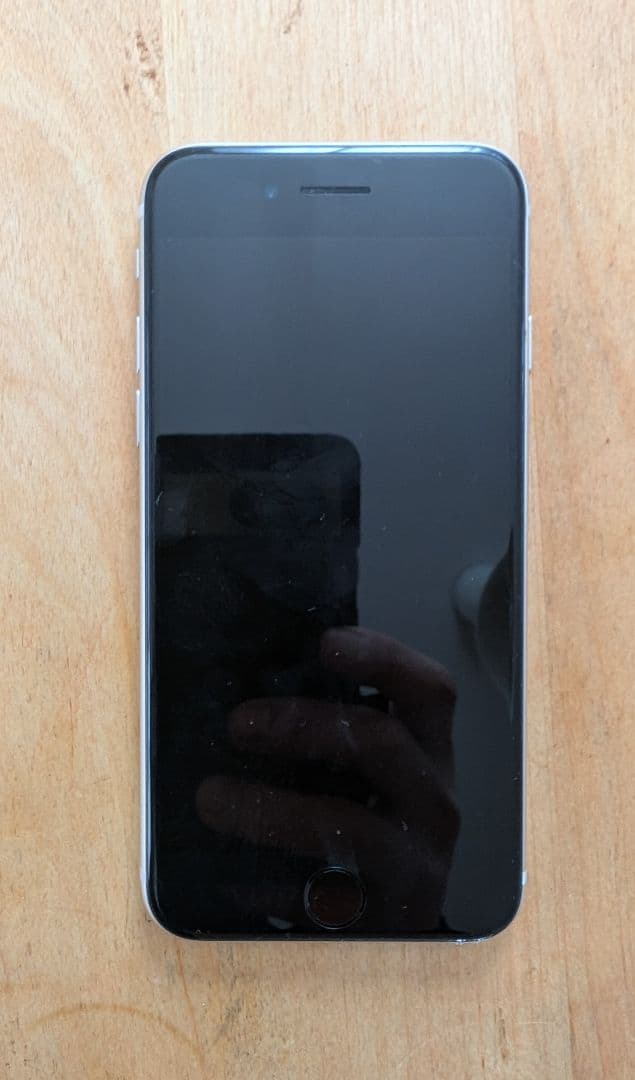 iPhone SE3 箱充電ケーブル付き NFC不可