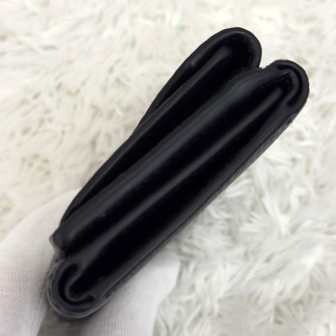 新品同様⭐️PRADA プラダ 三つ折り シボ革 ゴールド金具 財布 レザー
