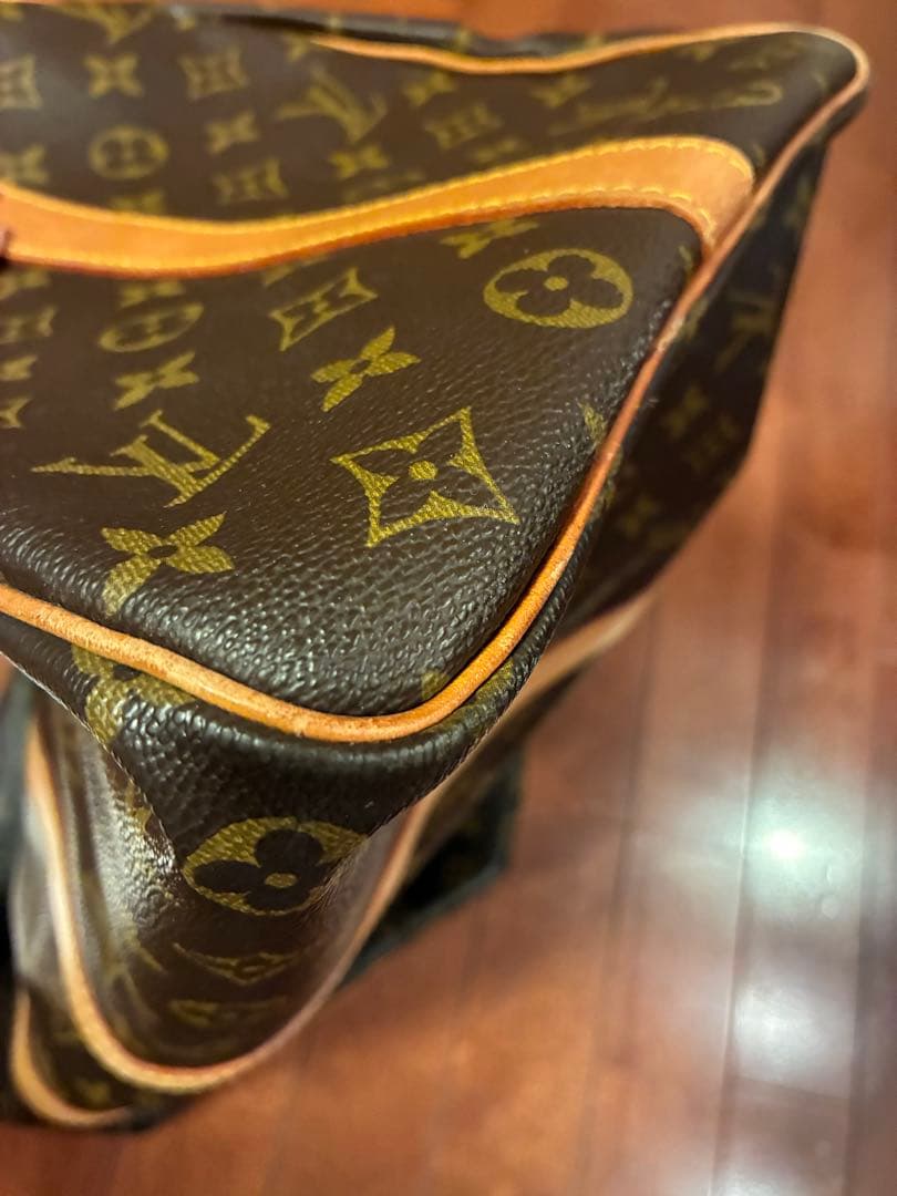 ルイ・ヴィトン　キーポル　バンドリエール50