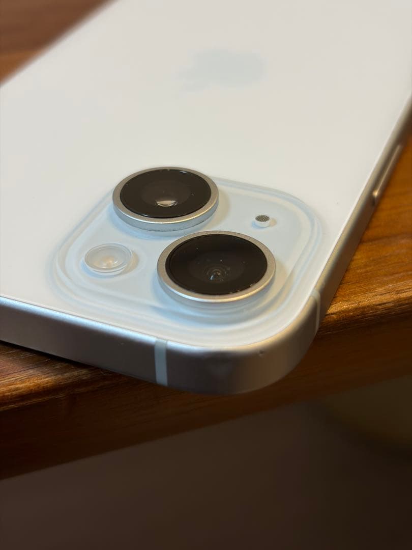 iPhone15 256GB ブルー 背面ひびあり