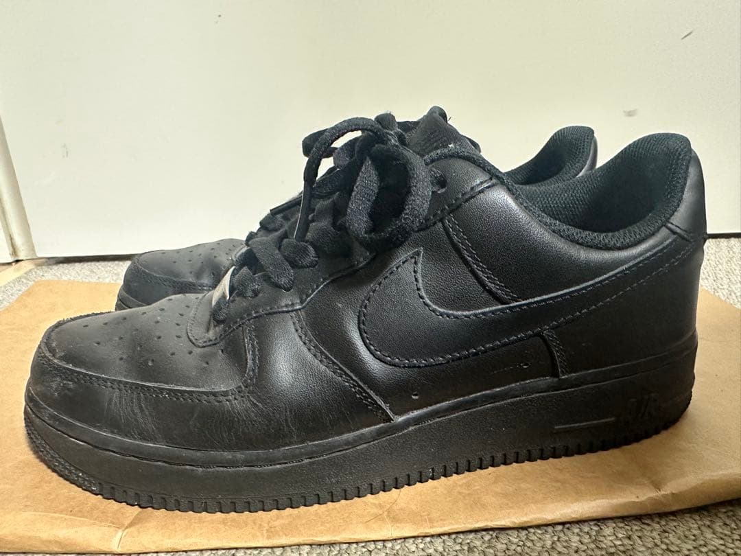 靴 Nike Air Force 1 Black