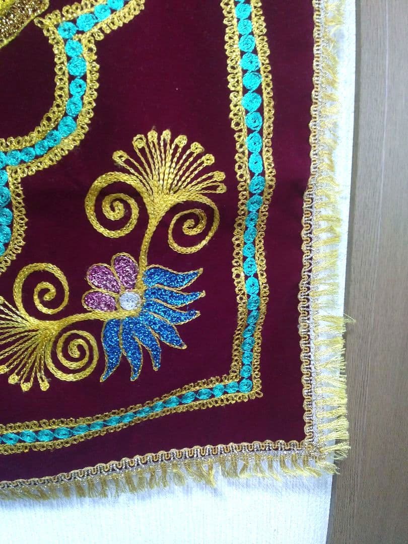 80年代製　ウズベキスタン製　ヴィンテージ　スザニ刺繍　貴重品